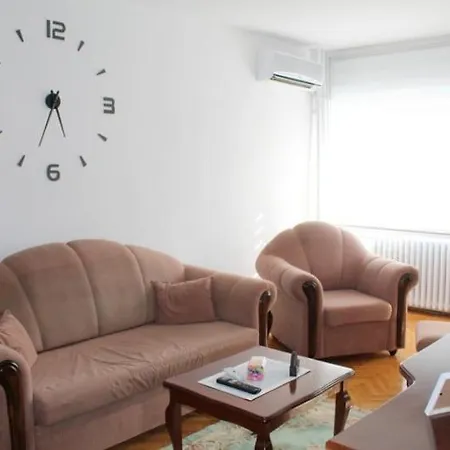 Apartment Tenminutestocenter *